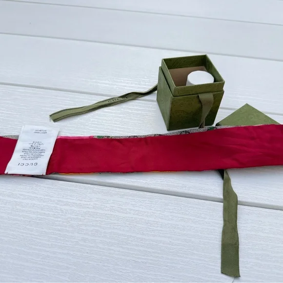 Gucci Flora printed silk twill ribbon - Picture 3 of 7